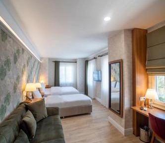 Quadruple Room with Sea View