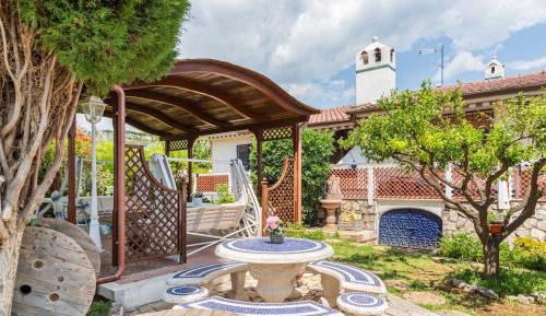 Villa with Sea View