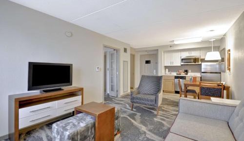 One-Bedroom Suite with Two Double Beds - Non-Smoking