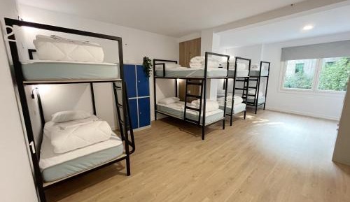 Bed in 8-Bed Mixed Dormitory Room