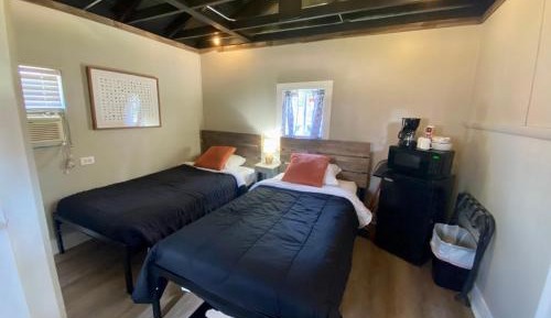 Double or Twin Room with Private Bathroom