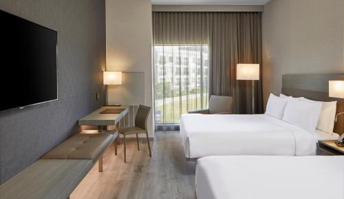 Queen Room with Two Queen Beds - Hearing Accessible