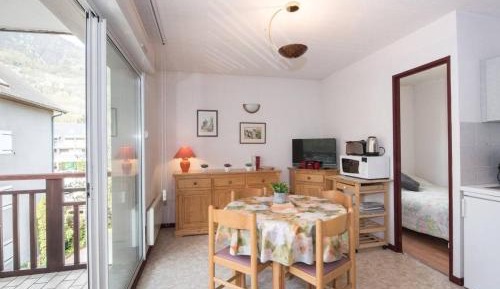 Apartment (4 Adults)