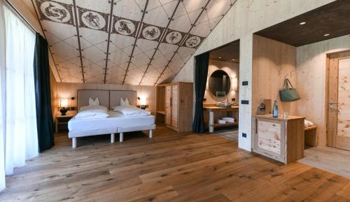 King Suite with Balcony