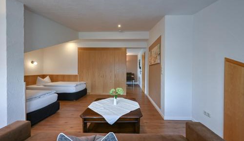 Family Apartment (2 Adults + 1 Child)