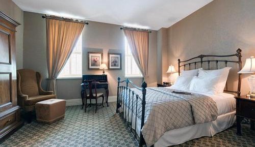 Queen Room