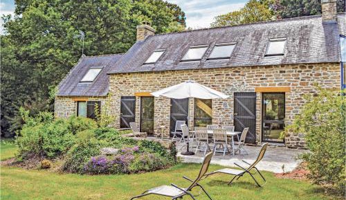 Three-Bedroom Holiday Home 