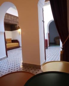 Deluxe Queen Suite