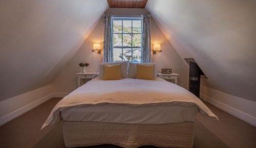 King Room with Private Bathroom