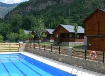 Bungalow (2 Adults)