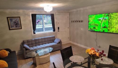 Deluxe Family Suite