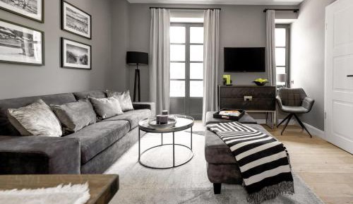 One-Bedroom Apartment with Terrace