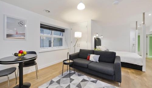 Studio Apartment Lower Ground Floor