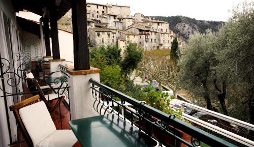 Provençal Double Room with Balcony and Valley View
