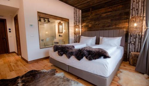 Deluxe Double Room with Bath