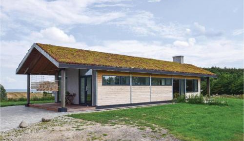 Two-Bedroom Holiday Home