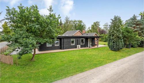 Four-Bedroom Holiday Home