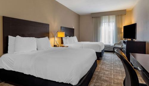 Queen Rooms with Two Queen Beds
