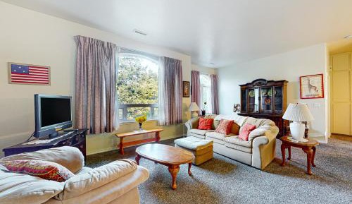 One Bedroom Apartment