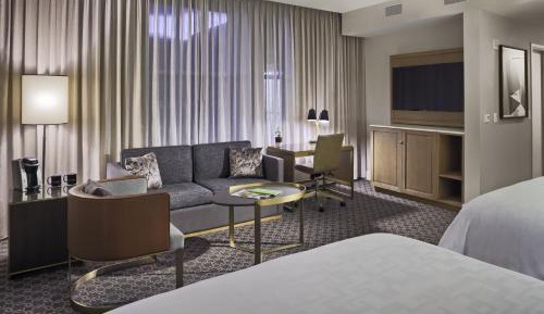 Deluxe Queen Room with Two Queen Beds