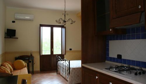 One-Bedroom Apartment with Patio