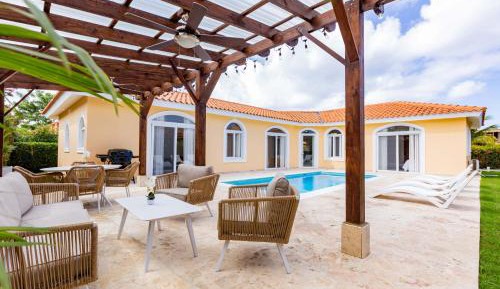 Villa with Private Pool