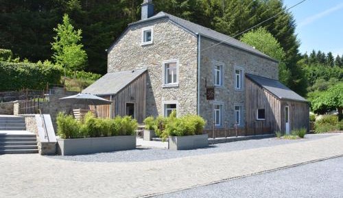 Five-Bedroom Holiday Home