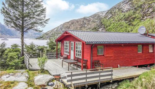 Three-Bedroom Holiday Home 