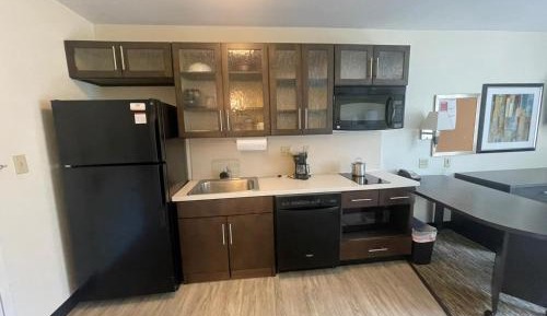 Queen Studio Suite