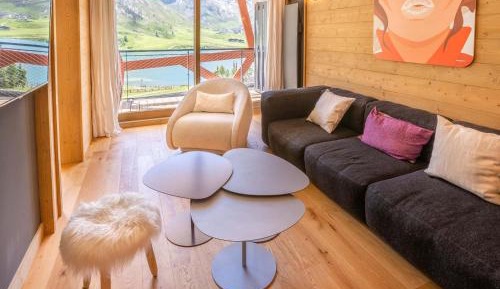 Apartment (6 Adults)