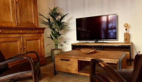 Holiday Home (2 adults)