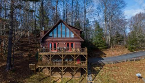 Three-Bedroom Holiday Home 