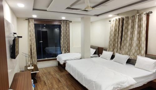 Deluxe Quadruple Room