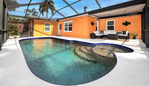 Three-Bedroom Holiday Home 