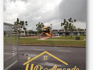 Four-Bedroom Holiday Home
