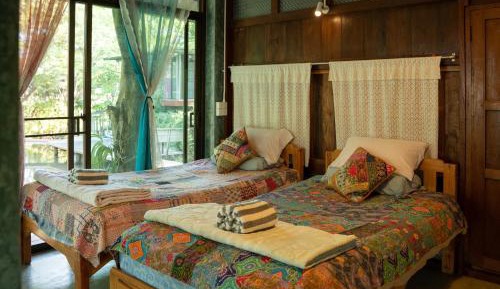 Twin Room with Private Bathroom