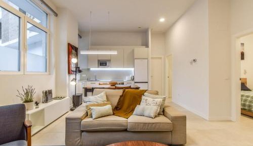 Apartment with Shower