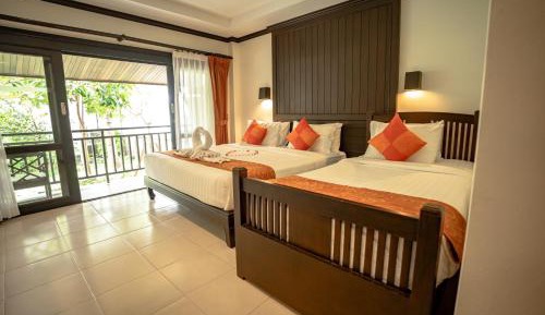 Triple Room