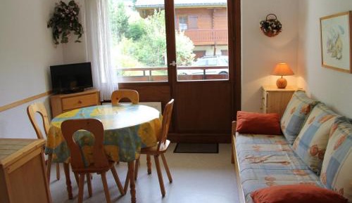Apartment (4 Adults)