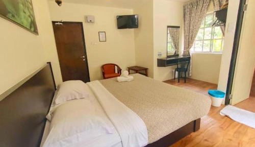 Queen Room with Balcony