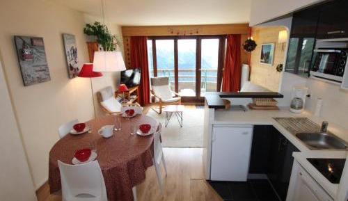 Apartment (6 Adults)