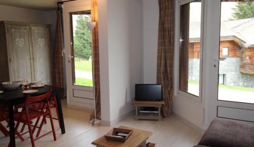 Apartment (6 Adults)