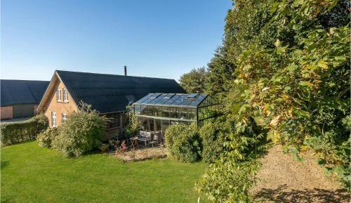Five-Bedroom Holiday Home