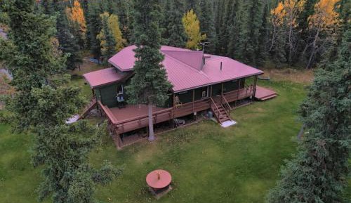 Three-Bedroom Holiday Home 