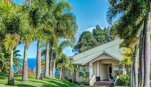 Four-Bedroom Holiday Home