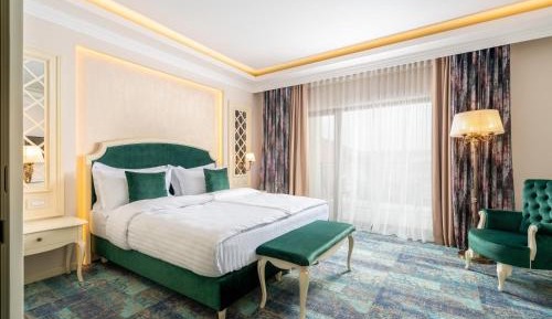 Deluxe Double Room 4*