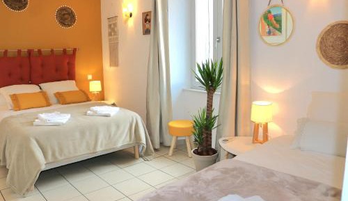 Triple Room with City View