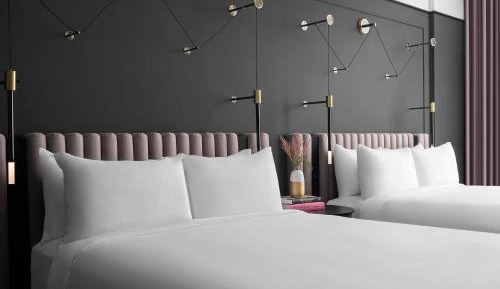 Concierge lounge access, Guest room, 2 Queen