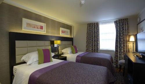 Standard Twin Room
