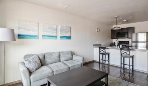 One-Bedroom Apartment (Self Check-in with Virtual Front Desk)